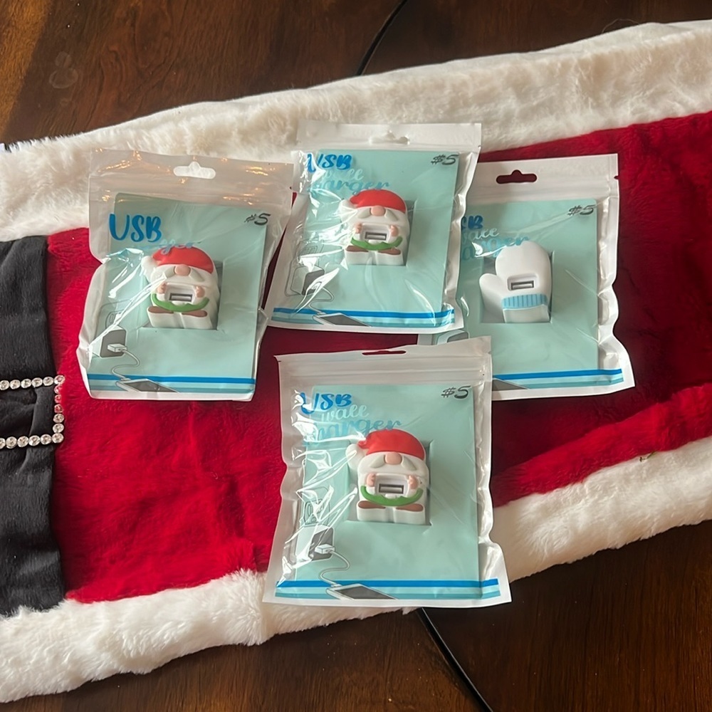 Christmas USB wall chargers - Picture 1 of 2